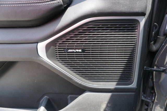 2023 Jeep Wagoneer Base