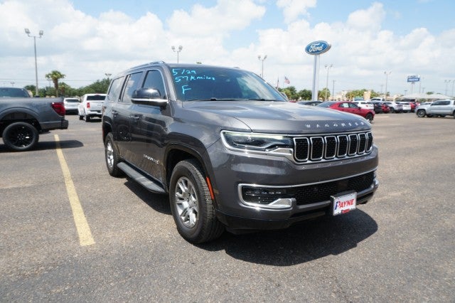 2023 Jeep Wagoneer Base