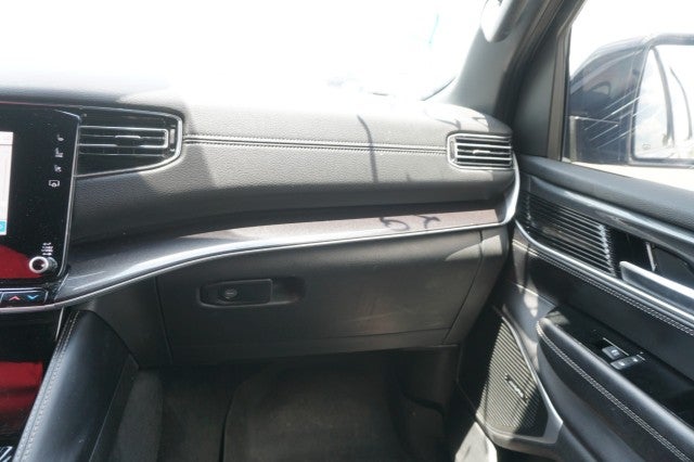 2023 Jeep Wagoneer Base