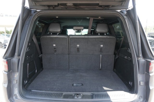 2023 Jeep Wagoneer Base