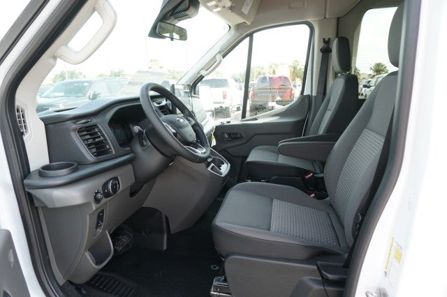 2026 Ford Transit Passenger Wagon XL