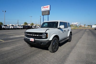 2026 Ford Bronco Outer Banks