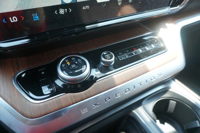 2027 Ford Expedition King Ranch