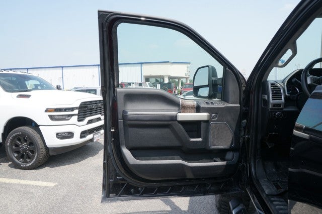 2017 Ford Super Duty F-250 SRW Lariat