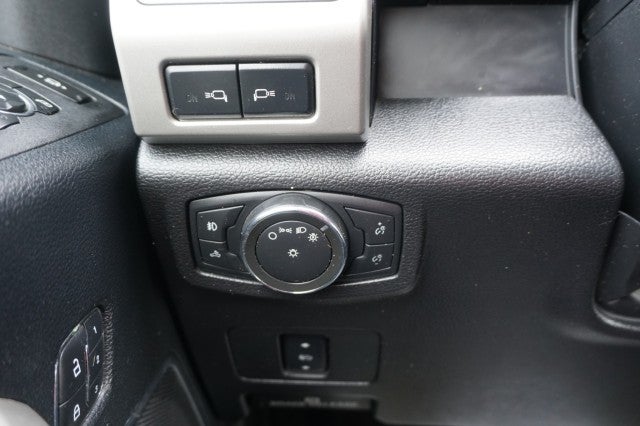 2017 Ford Super Duty F-250 SRW Lariat