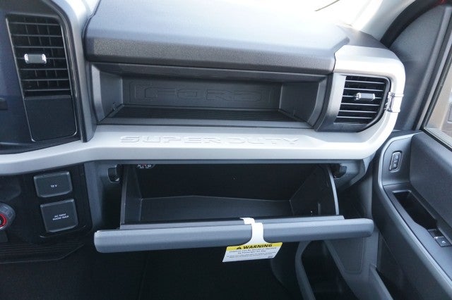 2025 Ford Super Duty F-350 SRW XL