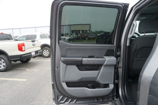 2023 Ford F-150 Lightning XLT