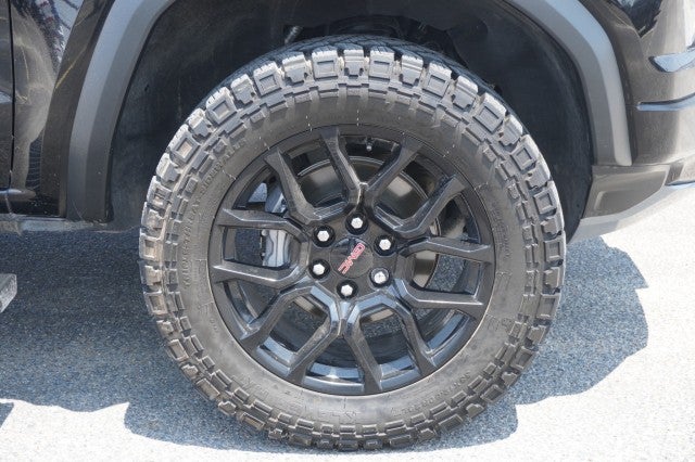 2024 GMC Canyon 4WD Denali