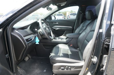2022 Cadillac XT4 FWD Premium Luxury
