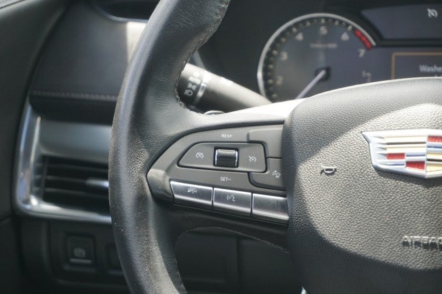 2022 Cadillac XT4 FWD Premium Luxury
