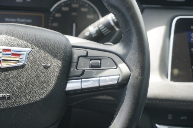 2022 Cadillac XT4 FWD Premium Luxury