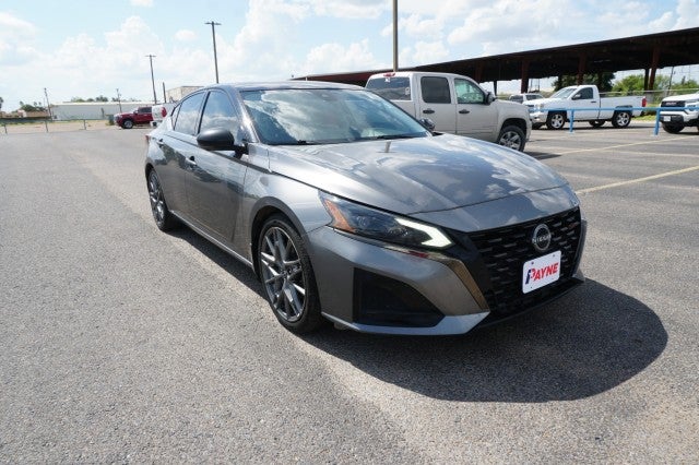 2023 Nissan Altima 2.0 SR