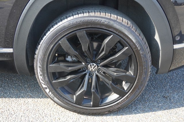 2023 Volkswagen Atlas Cross Sport 3.6L V6 SEL Premium R-Line