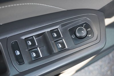 2023 Volkswagen Atlas Cross Sport 3.6L V6 SEL Premium R-Line