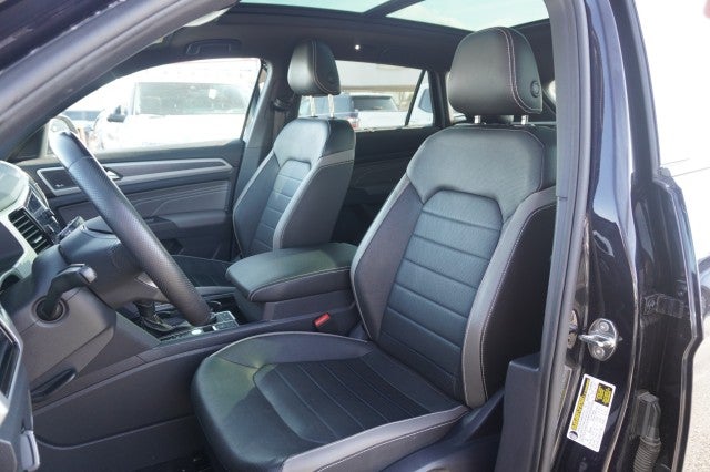 2023 Volkswagen Atlas Cross Sport 3.6L V6 SEL Premium R-Line