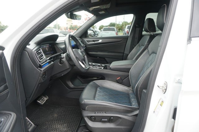 2024 Volkswagen Atlas Cross Sport 2.0T SEL Premium R-Line