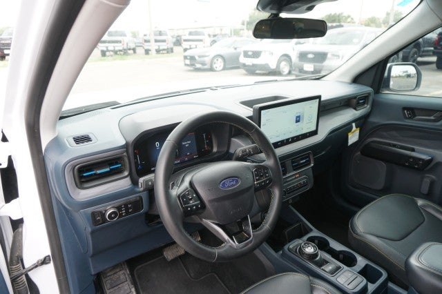 2025 Ford Maverick Lobo Standard