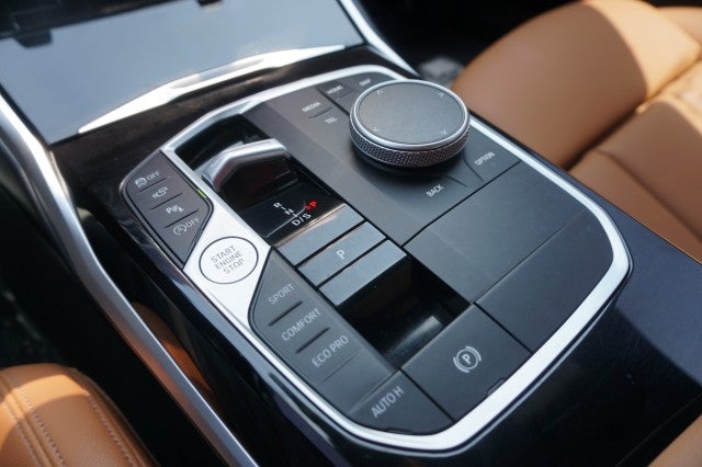 2024 BMW 3 Series 330i