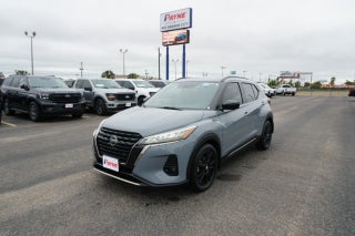 2021 Nissan Kicks SR