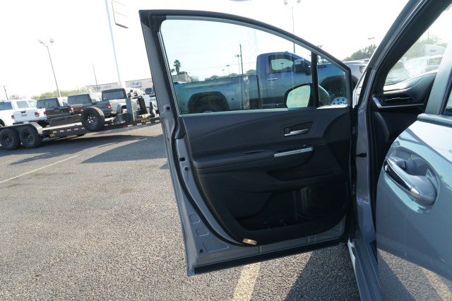 2022 Toyota Sienna XLE Woodland Edition