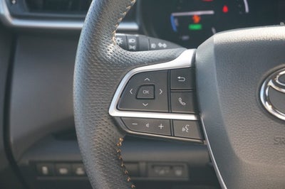 2022 Toyota Sienna XLE Woodland Edition