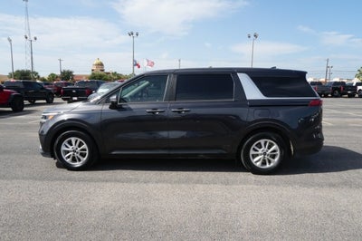 2023 Kia Carnival LX
