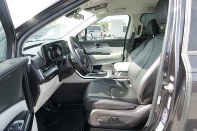 2023 Kia Carnival LX