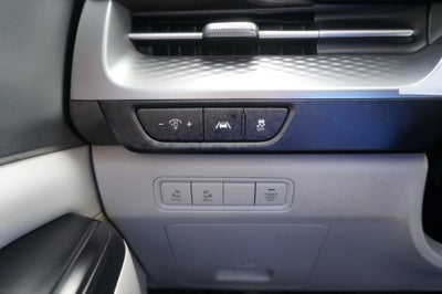 2023 Kia Carnival LX