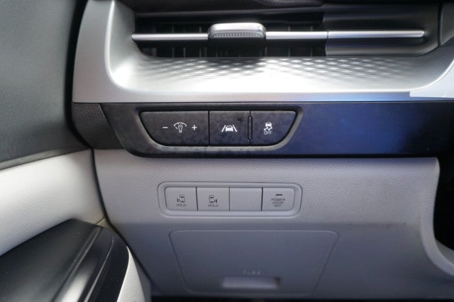 2023 Kia Carnival LX