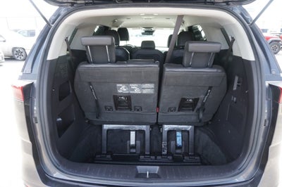 2023 Kia Carnival LX