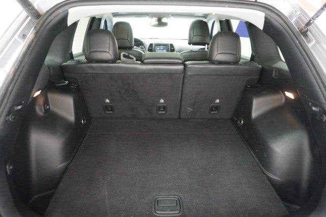 2020 Jeep Cherokee Altitude