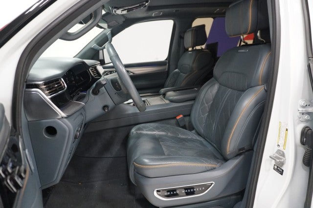 2022 Jeep Grand Wagoneer Series III