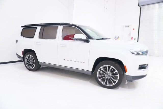 2022 Jeep Grand Wagoneer Series III