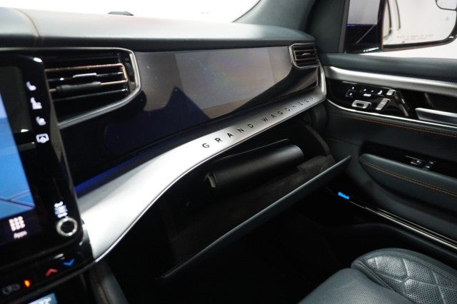 2022 Jeep Grand Wagoneer Series III