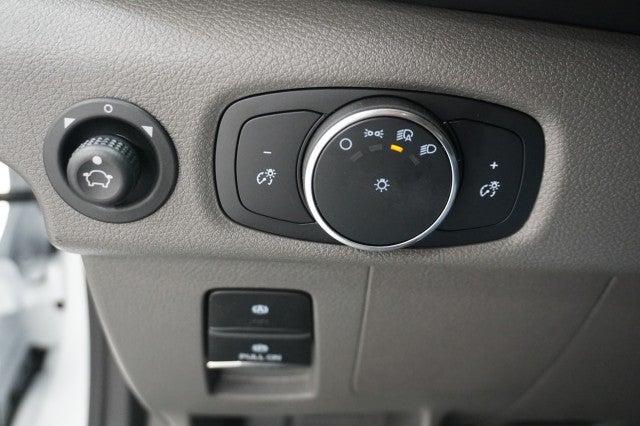 2026 Ford Transit Passenger Wagon XL