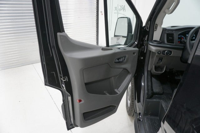 2025 Ford Transit Passenger Wagon XL