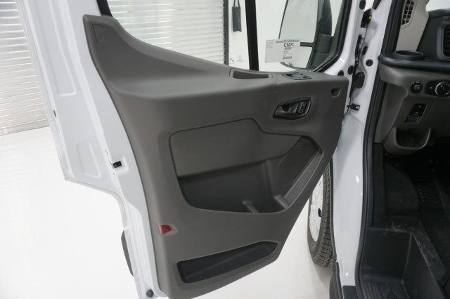 2026 Ford Transit Passenger Wagon XL