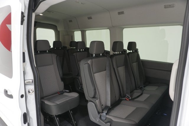 2026 Ford Transit Passenger Wagon XL