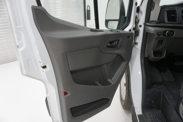 2023 Ford Transit Passenger Wagon XLT