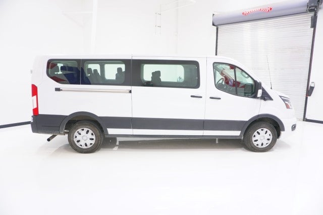 2023 Ford Transit Passenger Wagon XLT