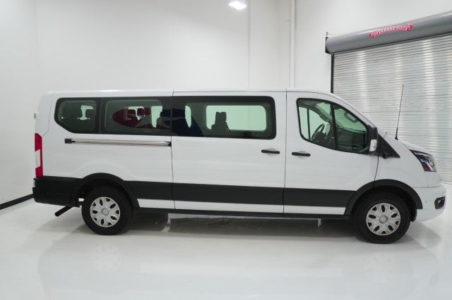 2023 Ford Transit Passenger Wagon XLT