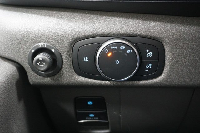 2026 Ford Transit Passenger Wagon XL