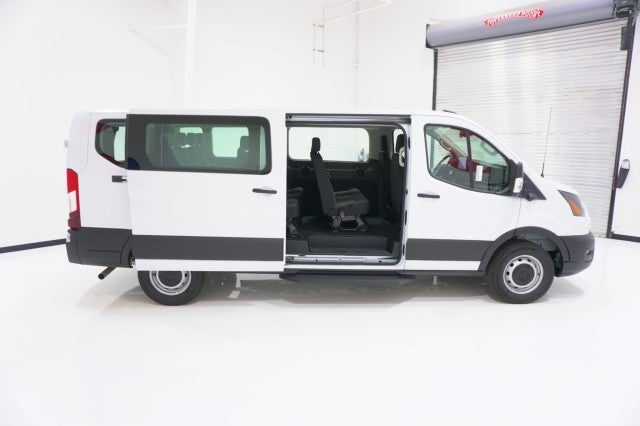 2026 Ford Transit Passenger Wagon XL