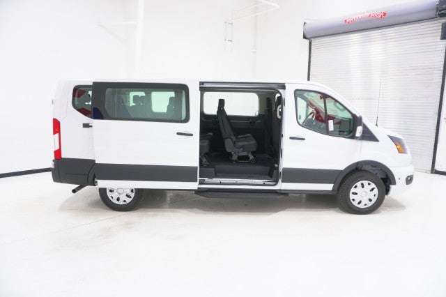2025 Ford Transit Passenger Wagon XL