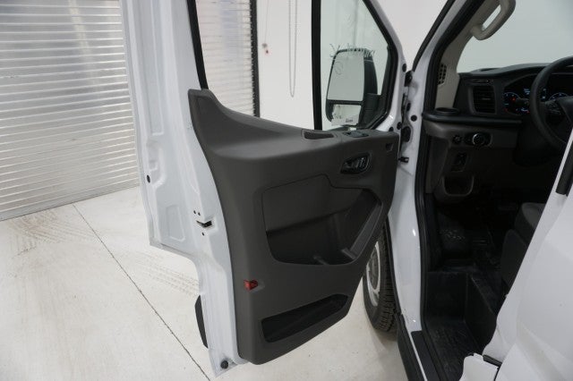 2025 Ford Transit Passenger Wagon XL