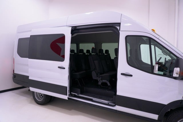2026 Ford Transit Passenger Wagon XL