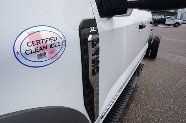 2025 Ford Super Duty F-450 DRW XL
