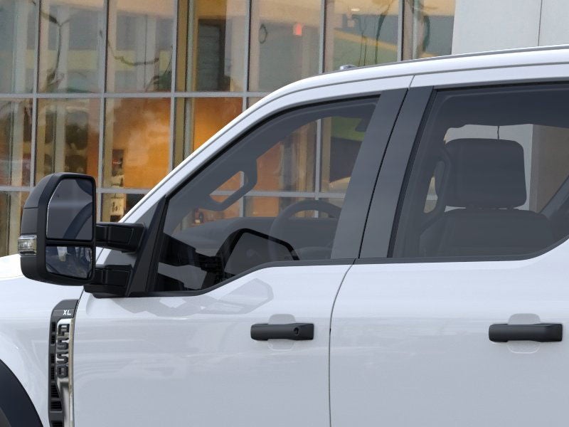2025 Ford Super Duty F-550 DRW XL