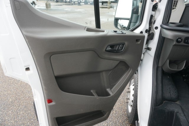 2023 Ford Transit Cutaway Base