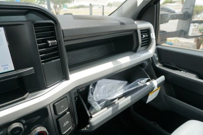 2026 Ford Super Duty F-550 DRW XL